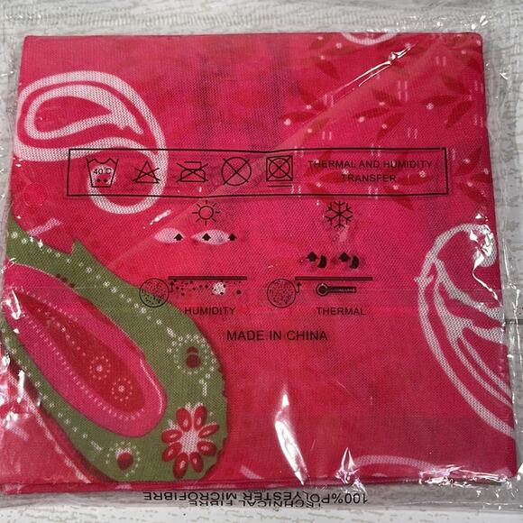 Revlon Vinyl Eyeliner and a Universal Wrap Bundle 2 pieces - Picture 4 of 6